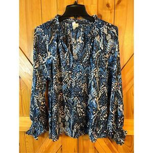 Pinch Blue and White Patterned Blouse